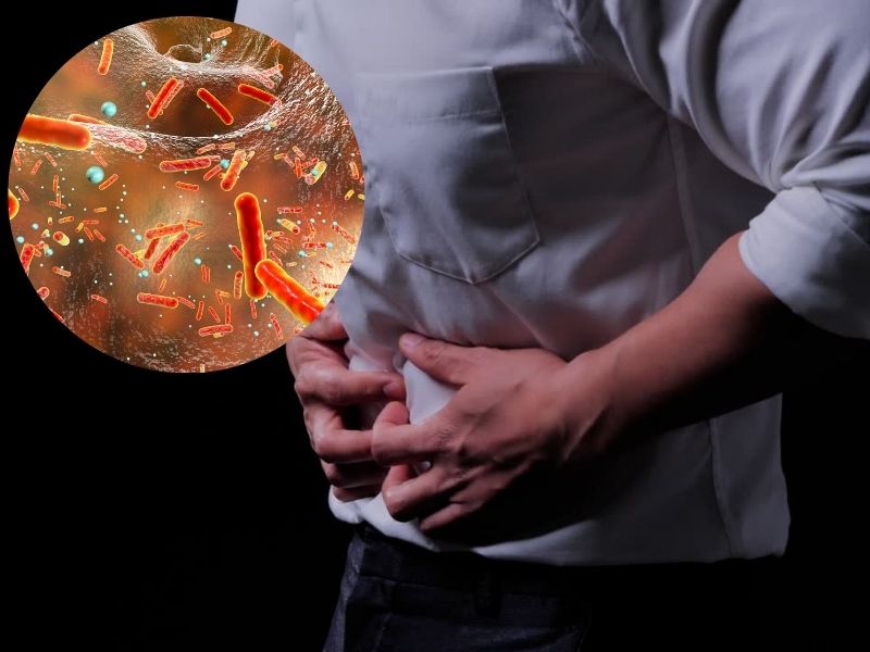 Čovek sa bolovima u stomaku, zaražen helikobakterijom